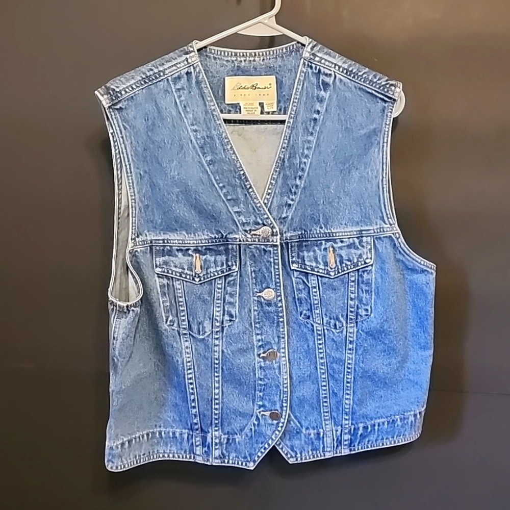 Nice women's Eddie Bauer denim vest size large